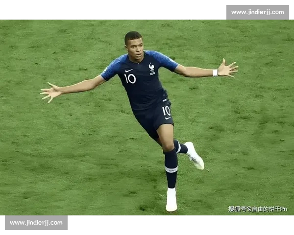 曼联 15 岁新星庆皇马德比胜:转发姆巴佩名场面藏野心 曼联 15 岁新星庆皇马德比胜:转发姆巴佩名场面藏野心