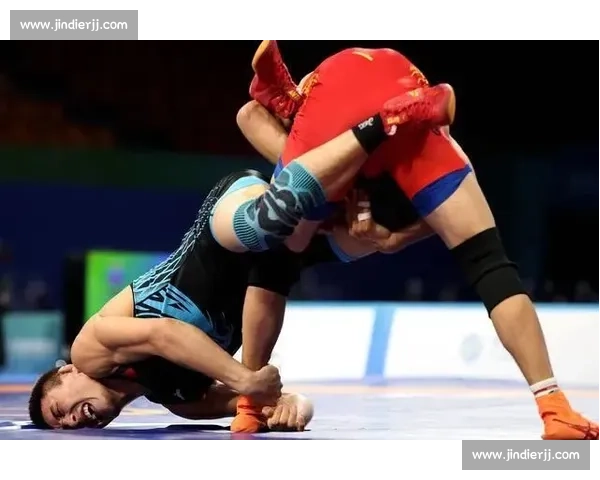 蒙古跤vs传统摔跤力量技巧与文化精神的巅峰对决解析全面比拼观察