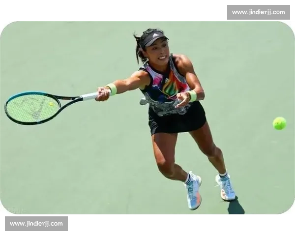 王蔷对决斯蒂芬斯硬地焦点战实力与心态全面较量看点解析与胜负悬念 王蔷对决斯蒂芬斯硬地焦点战实力与心态全面较量看点解析与胜负悬念